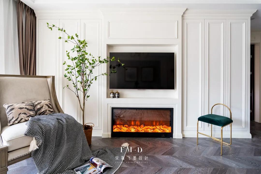 也要给家里装个壁炉！取代电视墙又能冬日围坐取暖，提升家居质感