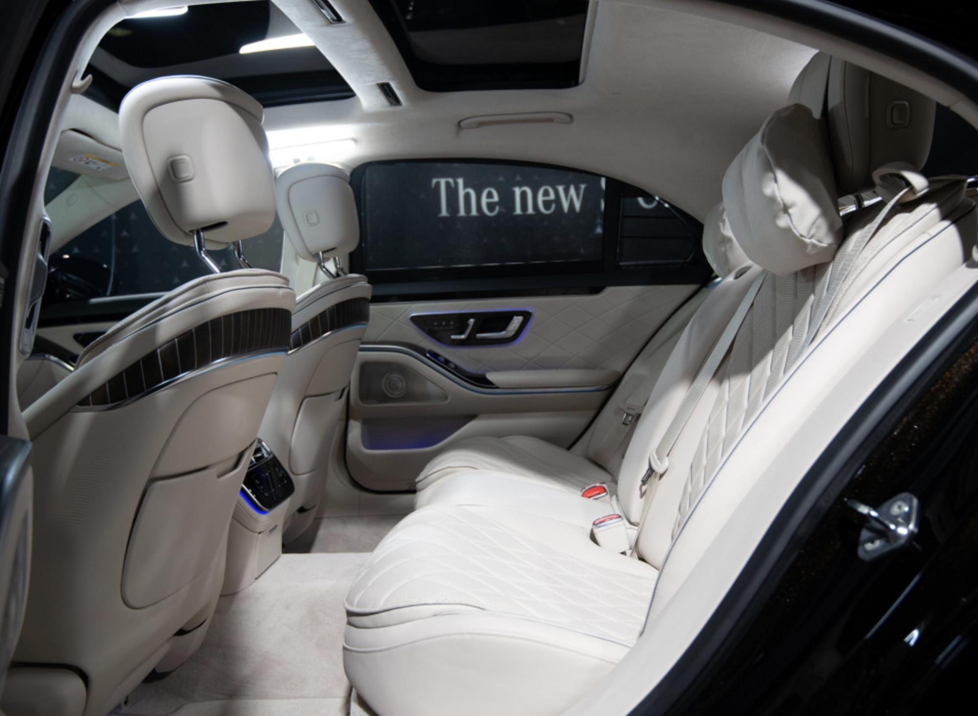 2024款奔驰轿车220落地价格,奔驰2809落地价