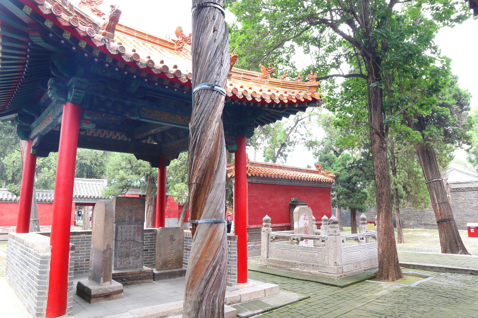 曲阜孔庙参观,曲阜孔庙游览