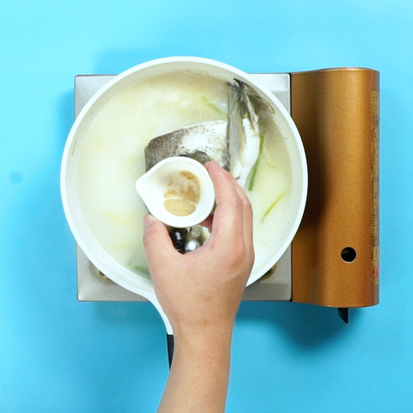 豆腐鱼头汤怎么做才没有腥味,鲤鱼鱼头汤怎么做不会有腥味