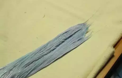 橄榄核雕手串如何打流苏视频,菩提手串有流苏和跑轮该怎么盘呀