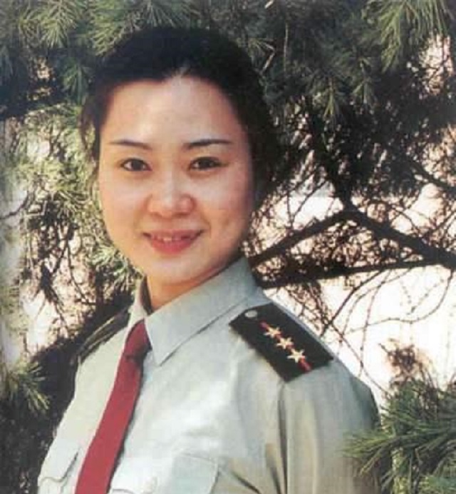 中国霸王花雷敏图片,中国霸王花雷敏唱的歌