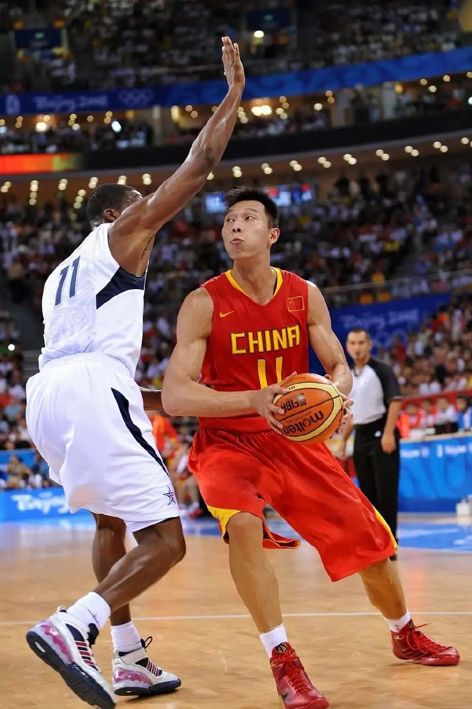 易建联nike篮球签名,nike易建联1代