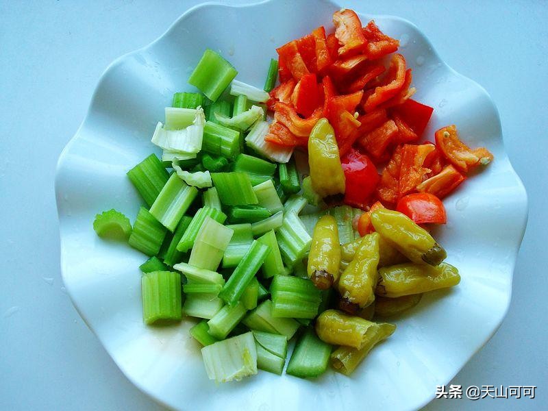 超下饭的开胃菜超简单赶快学起来,夏日没胃口就做这款菜提神又开胃