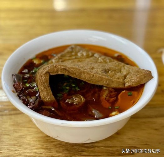 贵阳必吃早餐肠旺面,肠旺面贵阳特色饮食