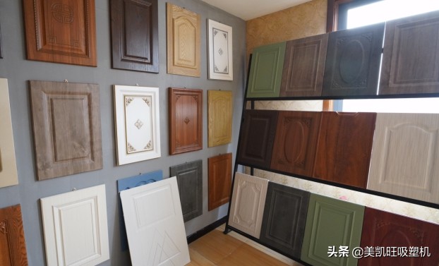 模压门门板颜色选择,模压门和包覆门板哪个好