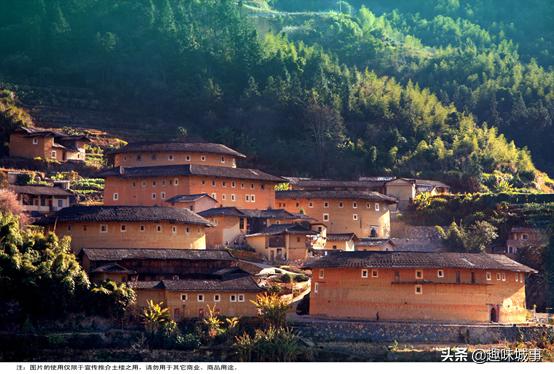 南靖土楼光看四菜一汤不过瘾,沼泽地上的最高土楼,堪称风水宝地