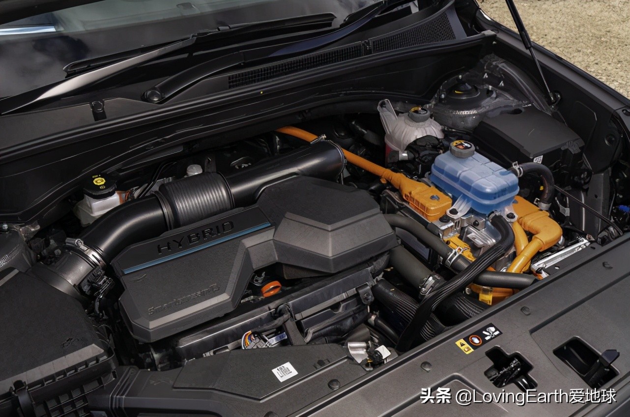 全新现代圣达菲2024款,2013年现代圣达菲2.0手动多少油耗