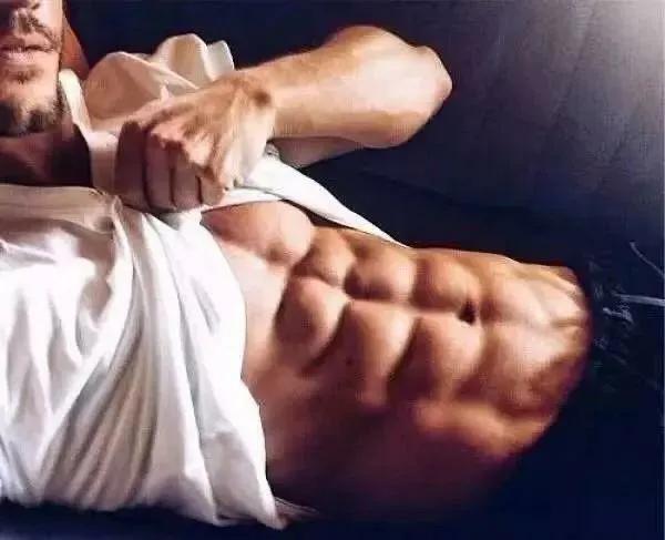 小腹突出怎么办三个动作,瘦小腹又简单的动作