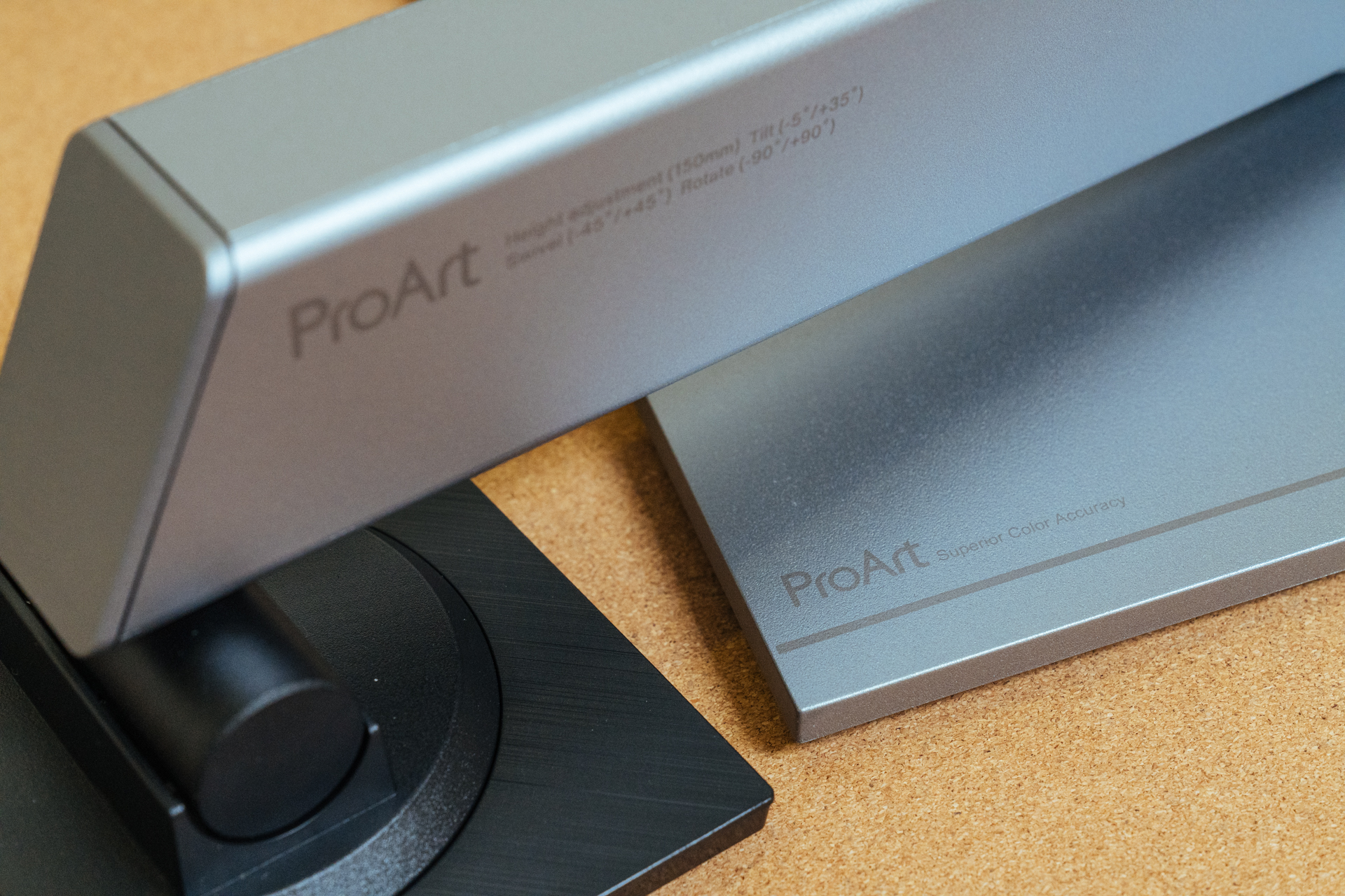 华硕创艺国度显示器买27还是32,华硕proartpa279cv显示器缺点