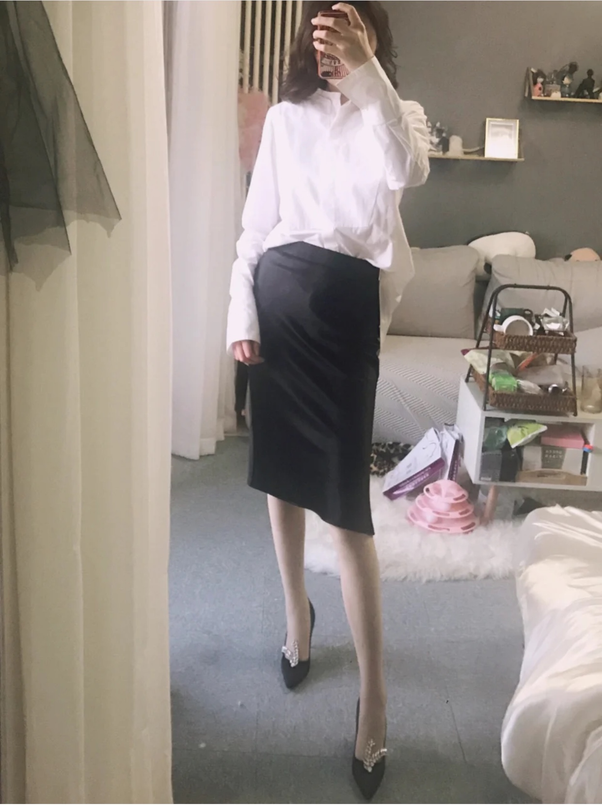 白衬衣搭开衫怎么穿出高级感,白衬衣领带也可以穿出高级感