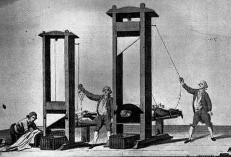 钻石是什么东西?科学家把钻石放到真空管,一加热,奇迹出现了