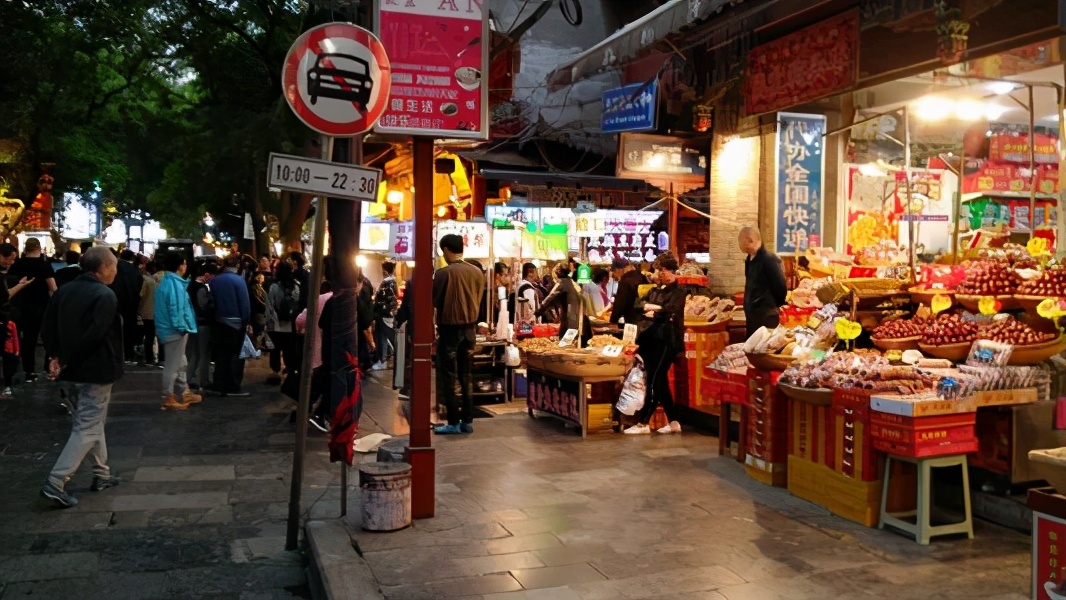 小县城加盟什么生意好创业,小县城加盟好项目小吃