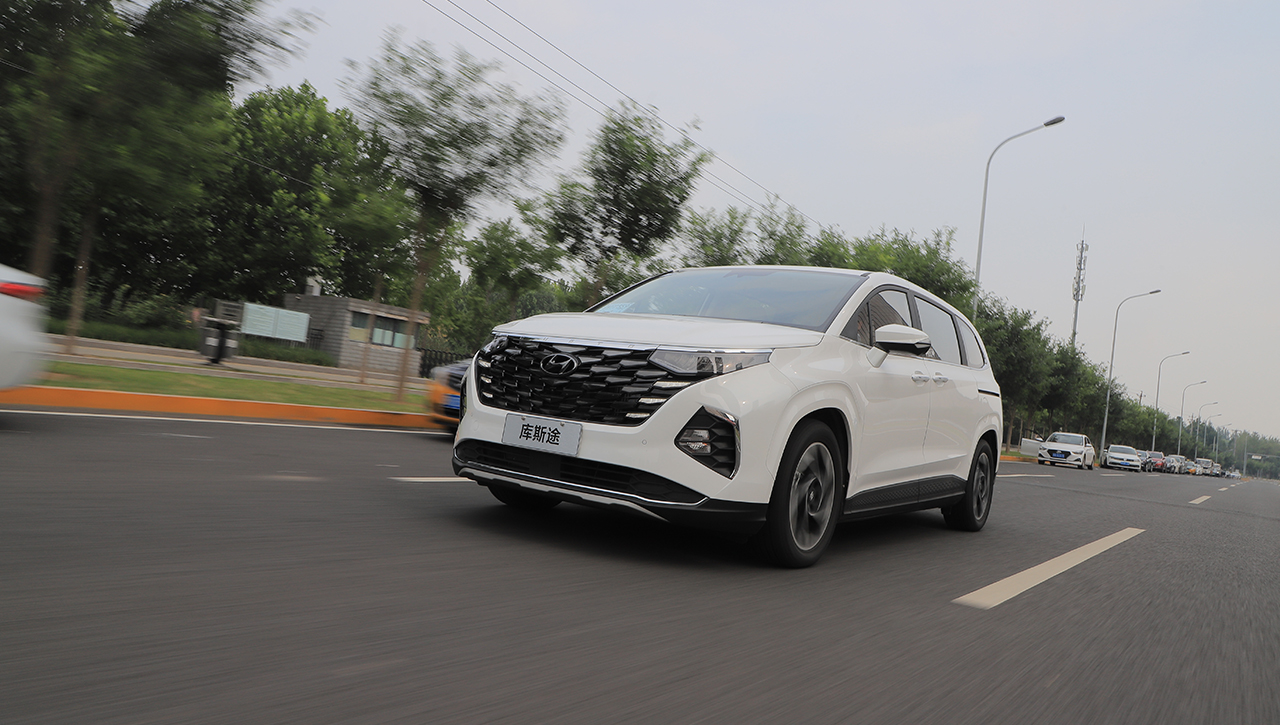 北京现代库斯途2.0t顶配配置,北京现代库斯途几款车型怎么选