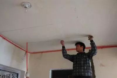 轻钢龙骨石膏板造型吊顶施工视频,石膏板天花吊顶施工全过程