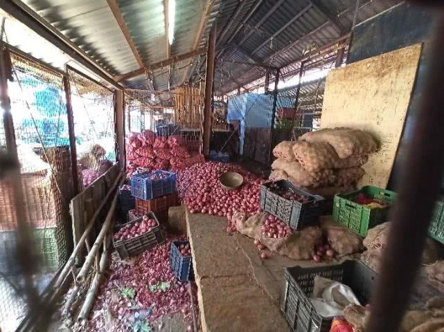 印度买25吨洋葱,印度男子批发洋葱