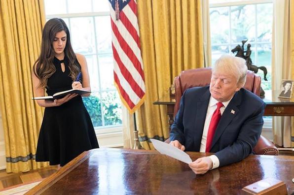 「如何学习炒股」特朗普的27岁美女助理月薪多少?