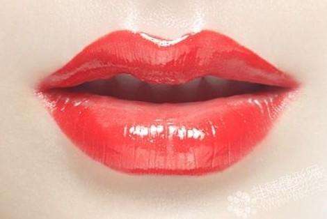 1000个人的唇能让同一支口红有一千个色号？买错后我做了深入研究