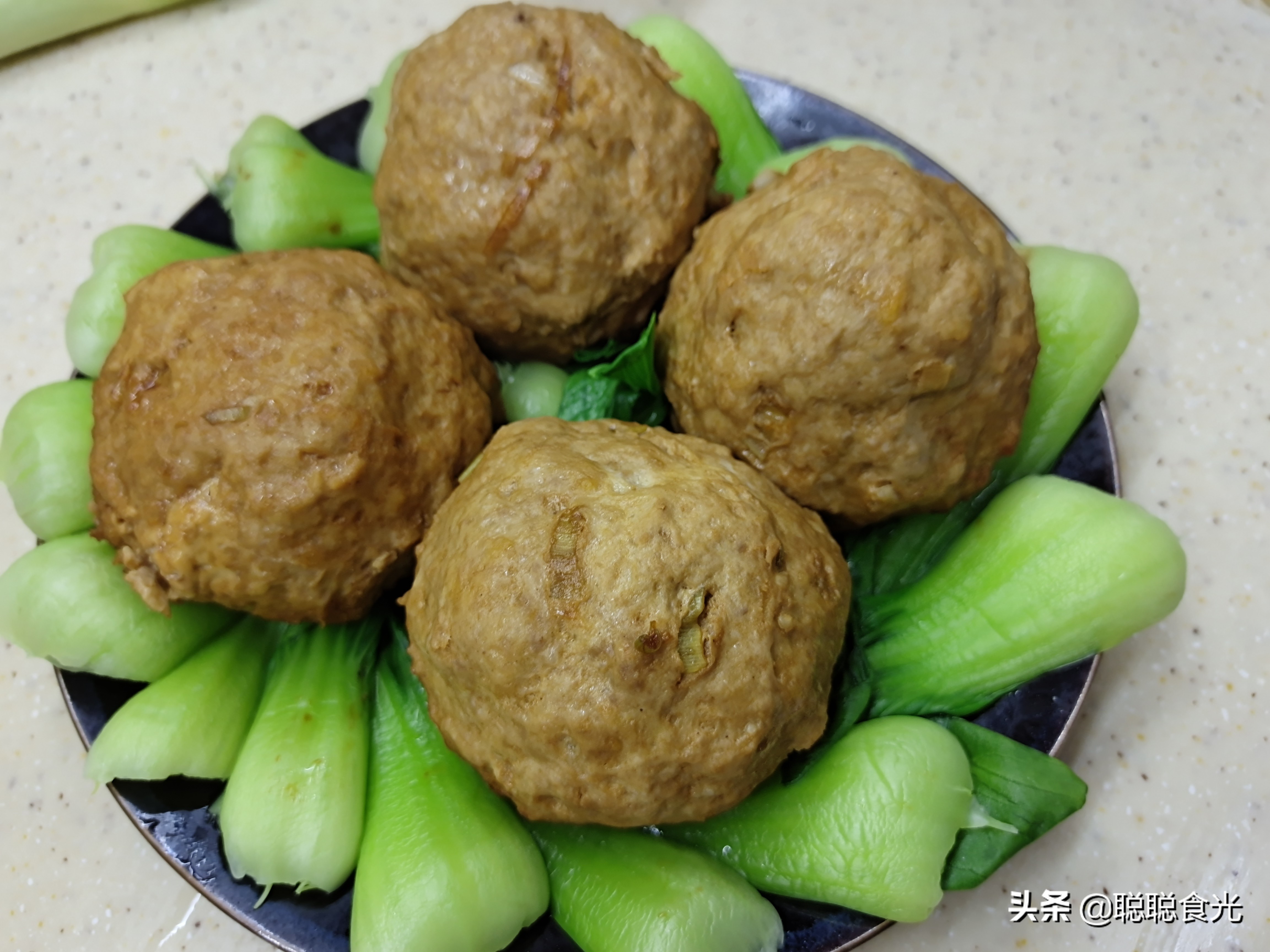 年夜饭吃四喜丸子盘子里放几个,年夜饭必备十种丸子