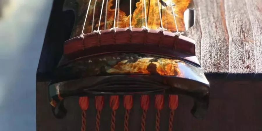 古琴入门怎样选择合适自己的古琴,落霞古琴和伏羲古琴有什么区别