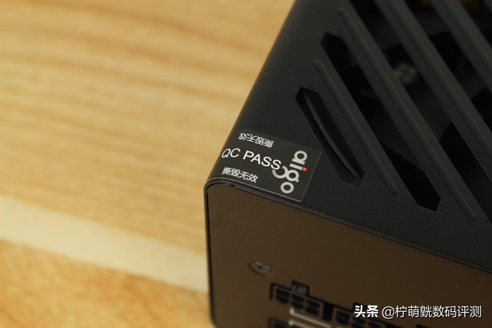 爱国者es650电源拆机,爱国者es650黑和白区别