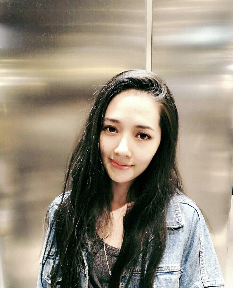 郭碧婷：家境普通的她凭什么成为香港太子妃？