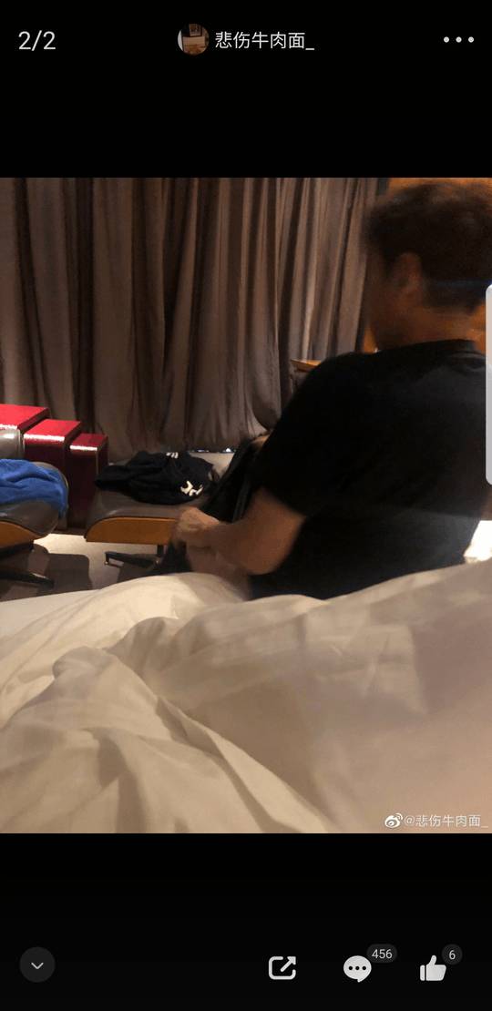 璋拸楹熸埓涓夊潡鎵嬭〃 (璋拸楹熺┛闉嬪瓙鍥剧墖)