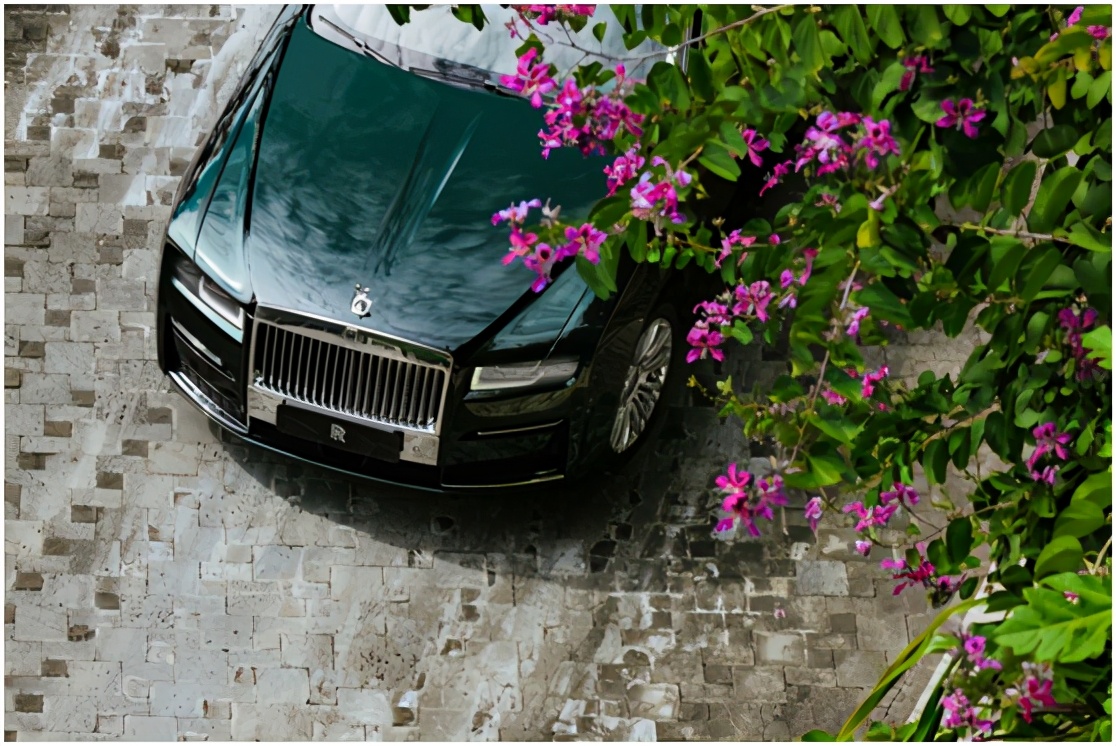 试驾劳斯莱斯古思特新款,新款劳斯莱斯古思特沉浸式体验