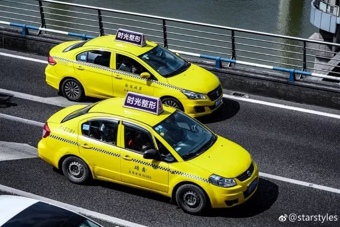 跟重庆出租车学车技,重庆最牛出租车司机带你体验