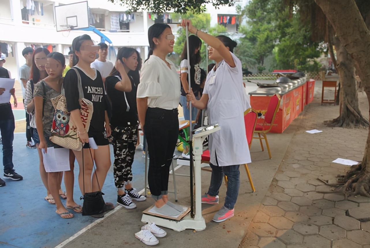 女生来大姨妈靠什么续命,女生来大姨妈体测了怎么办