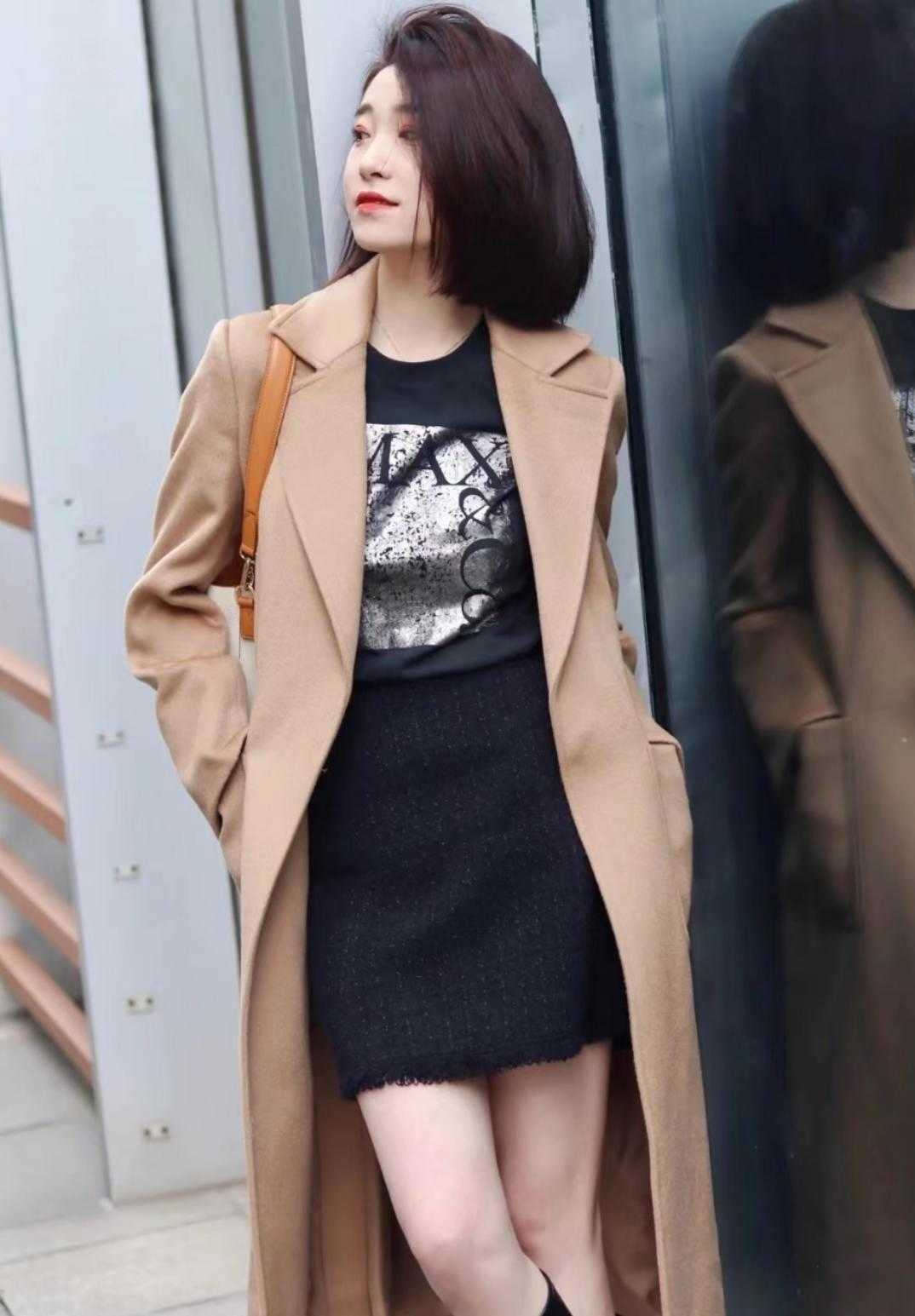 大地色呢子大衣怎么搭配,红色大衣与大地色怎么穿出高级感