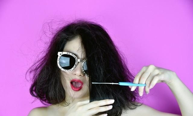 女生短发烫完纹理怎么打理,女生短发洗头发正确方法