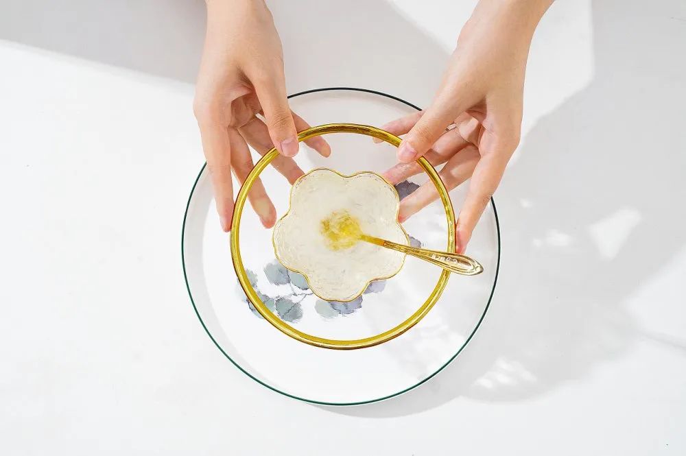 如何吃燕窝补气血,燕窝怎么p好看