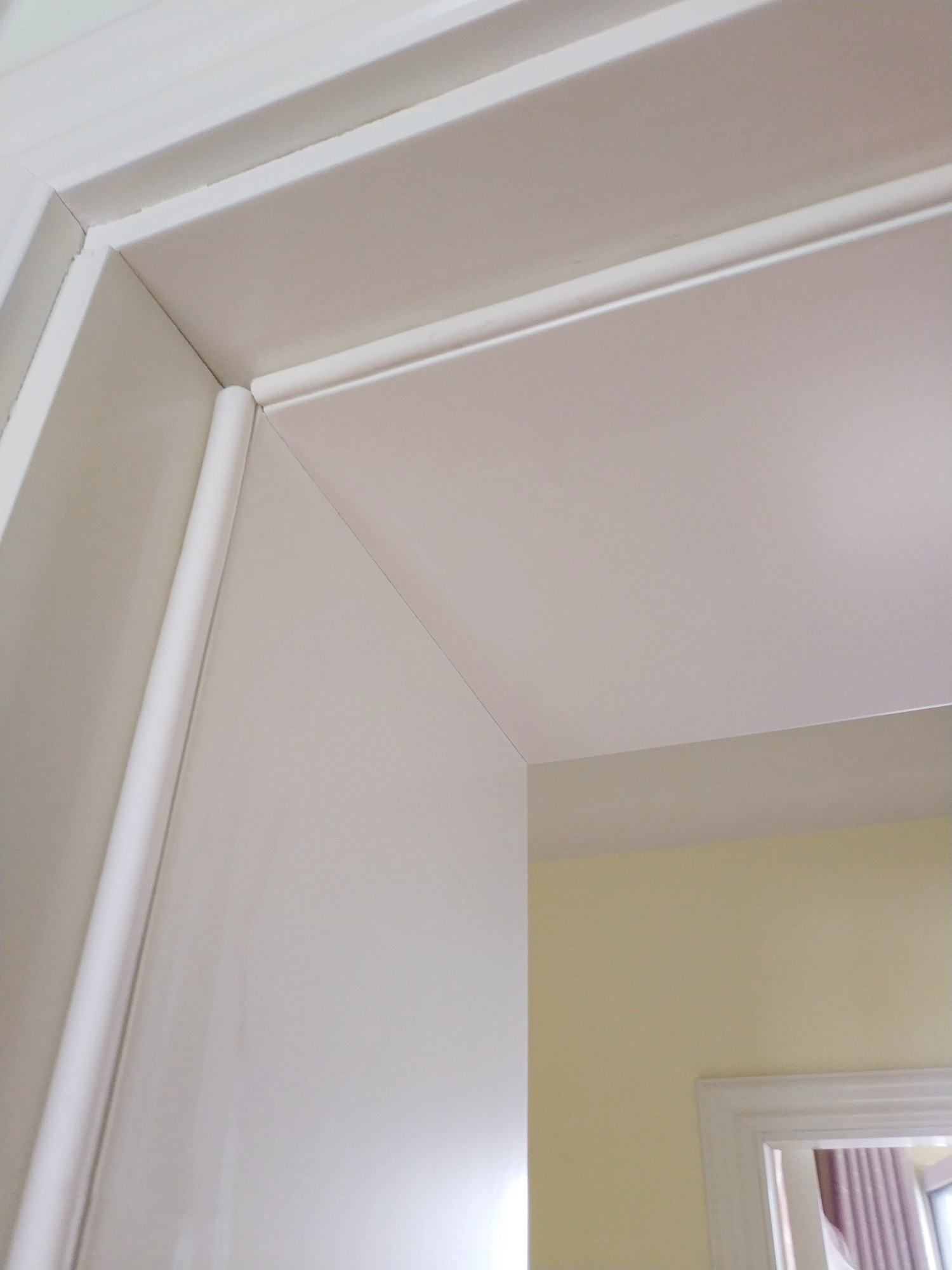 开关门吱吱响怎么解决,开关门老是响怎么处理