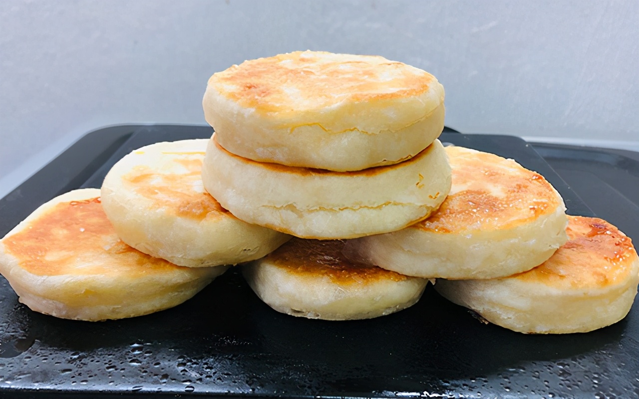 如何做好吃的面食发面饼,过年在家做馒头