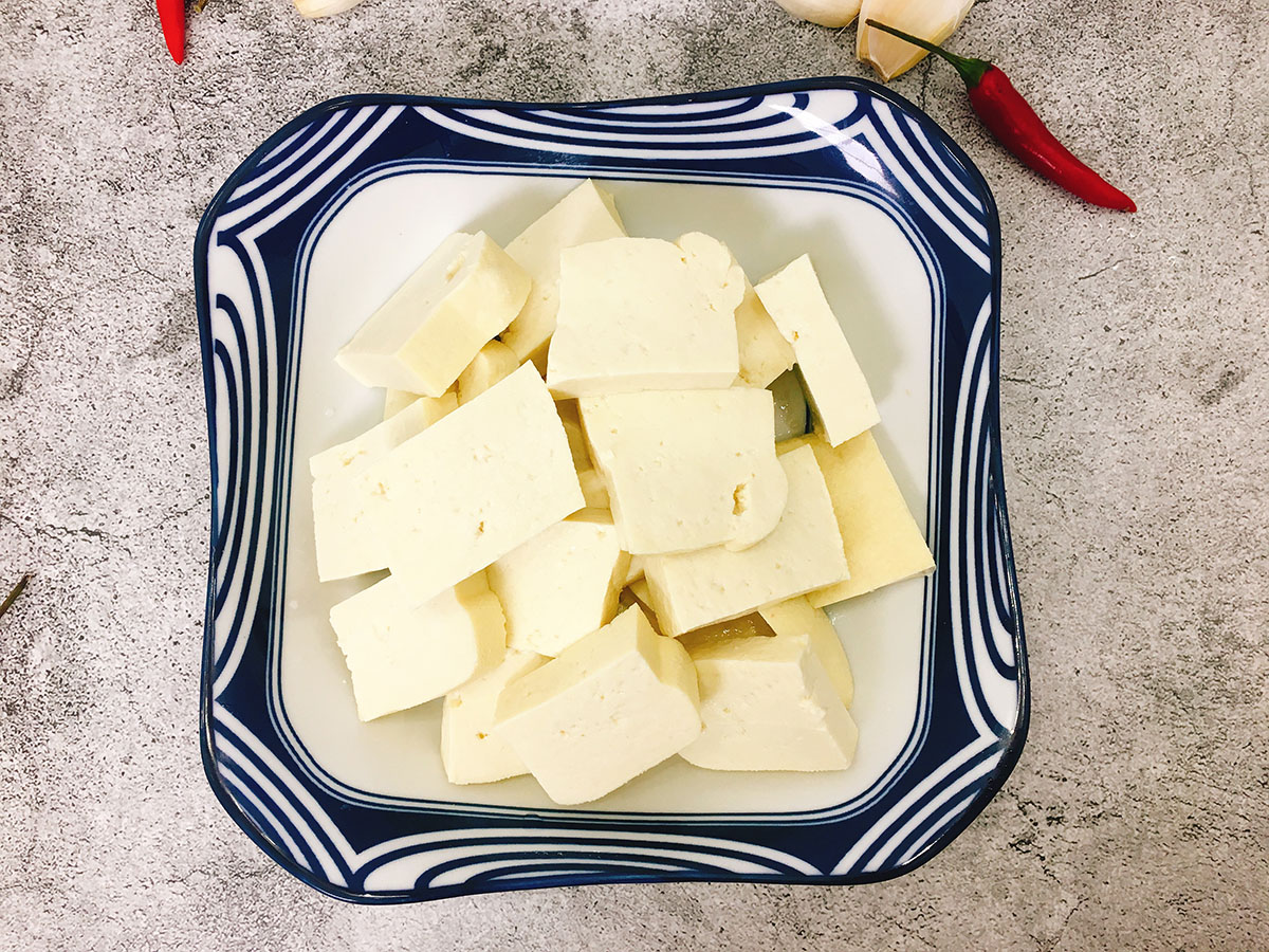 煎豆腐怎么掌握火候,煎豆腐的正确煎法