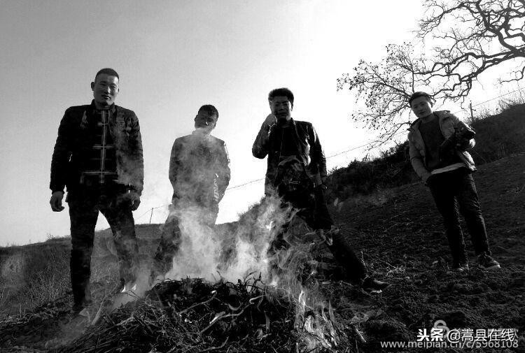 航拍闫庄镇街景,嵩县闫庄图片