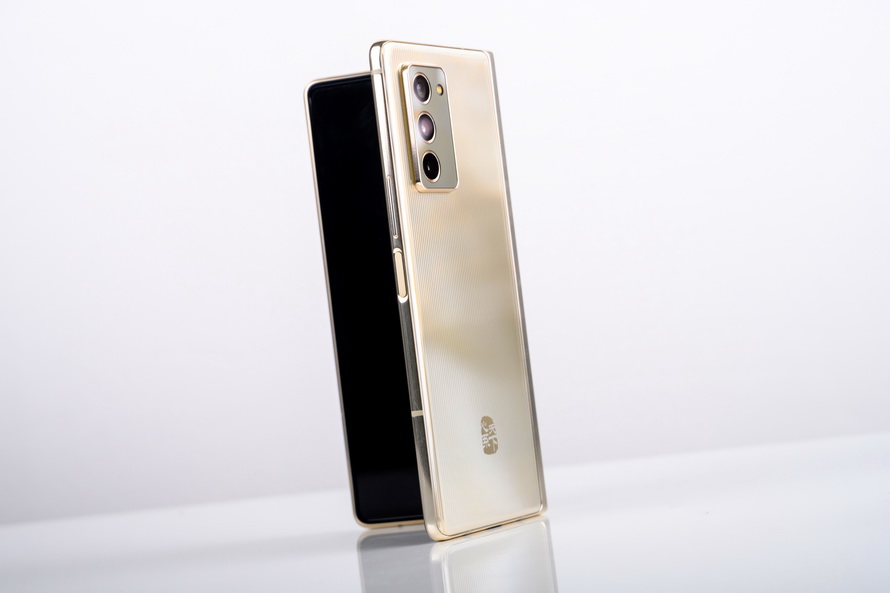 三星W215G评测：双卡双待双屏幕一切为商务而生