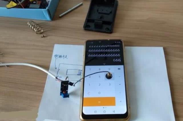 和平精英新版本枪挂榴弹发射器,和平精英物理辅助神器脉冲