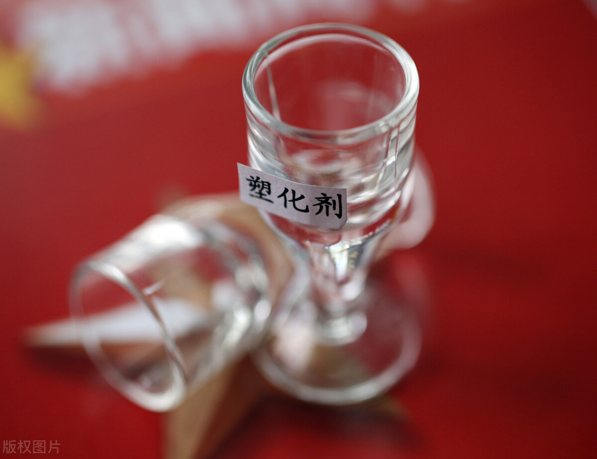 容易导致早熟的玩具,导致早熟的儿童玩具