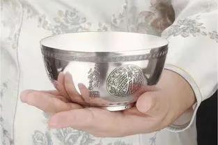 给小宝宝买金首饰怎样选择,看看你给孩子买的都是什么东西