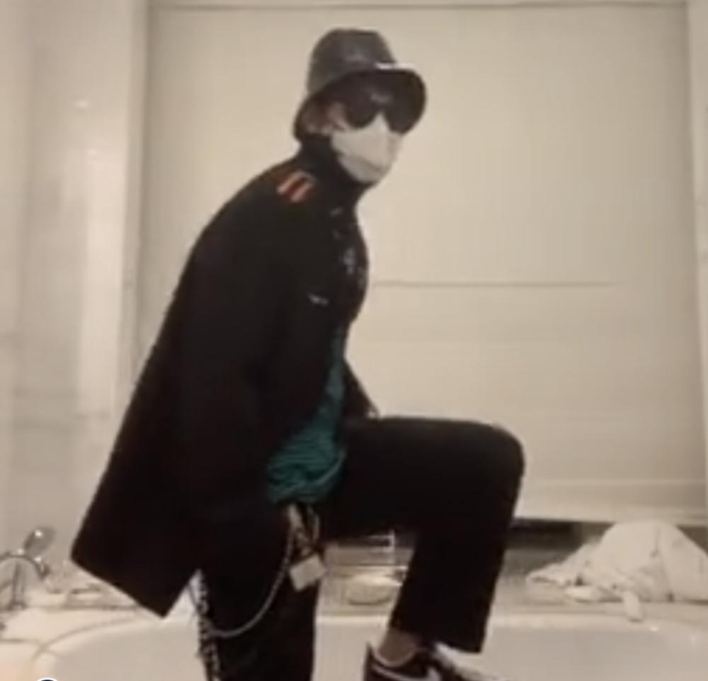 足球明星荣昊,国脚荣昊