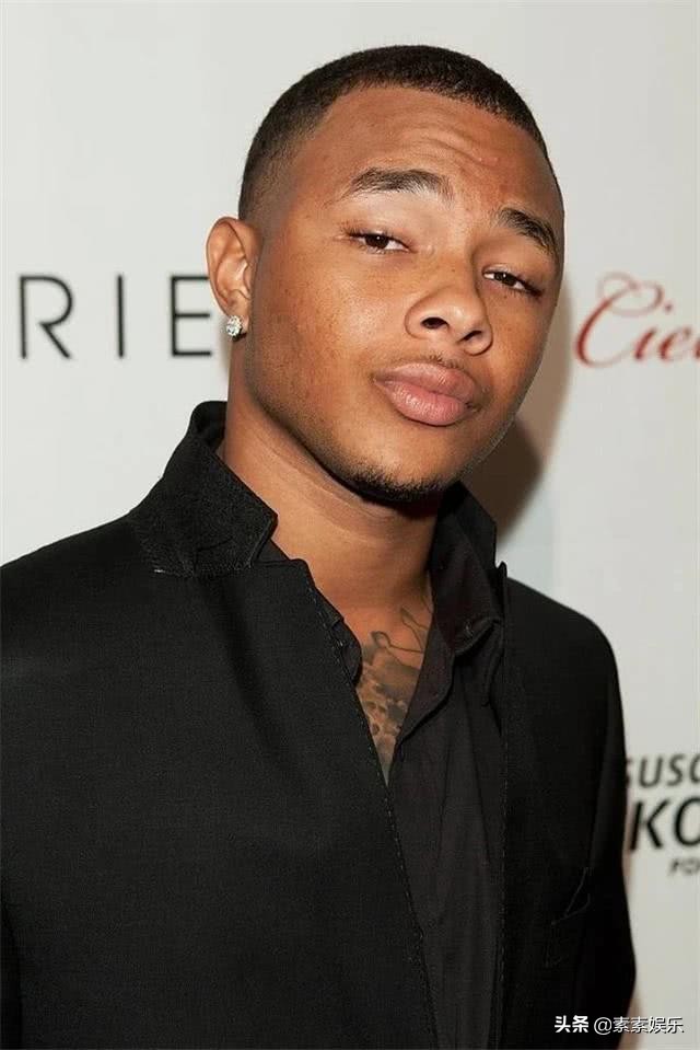 暮光之城男星意外离世：与28岁女友死在家中，桌上发现大量粉末