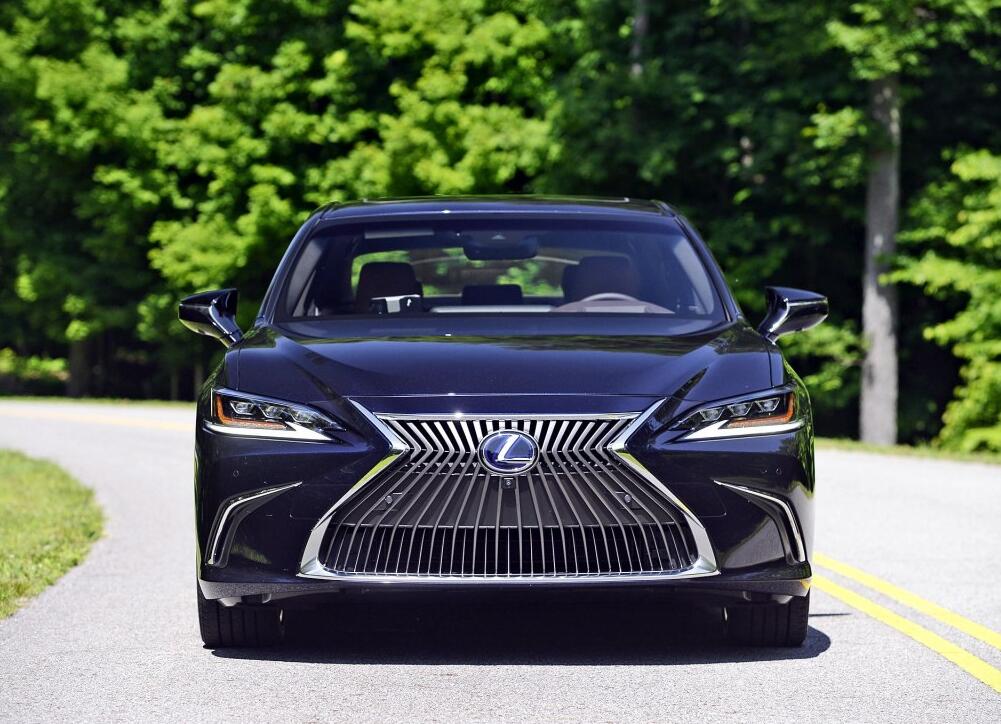 放弃奥迪a6选择雷克萨斯es300h,放弃大众cc买奥迪a4l