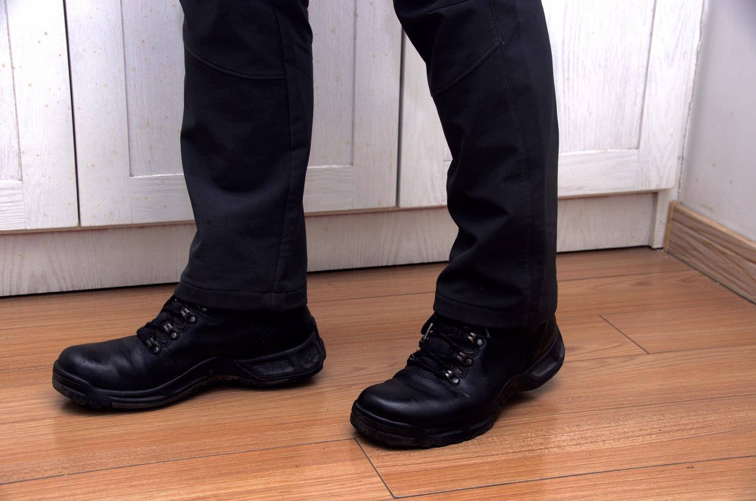 喜新不厌旧:一天一双靴子一个造型,除夕到初六各场合全适配