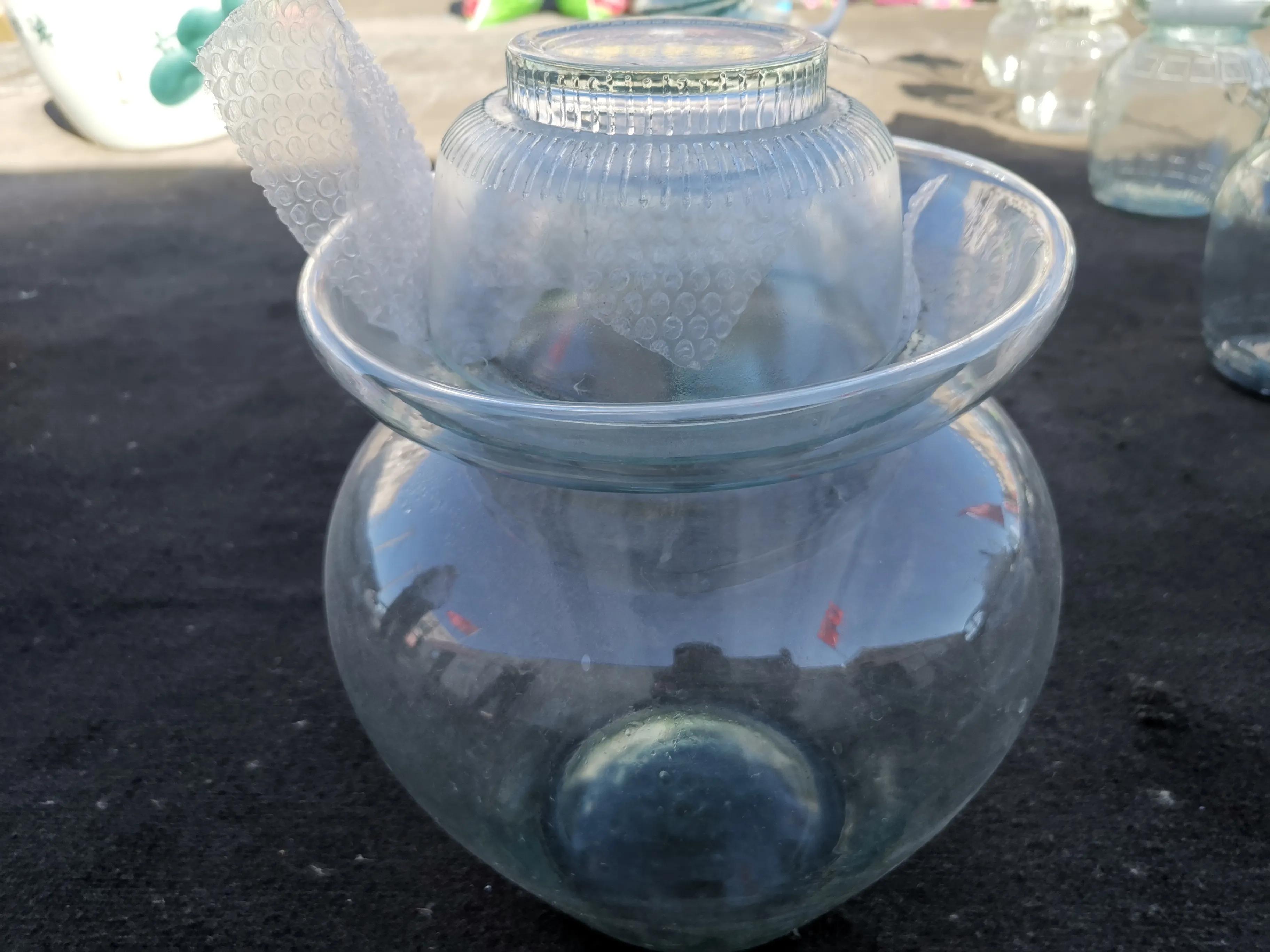 玻璃泡菜坛腌酸菜,泡菜缸里泡老坛酸菜