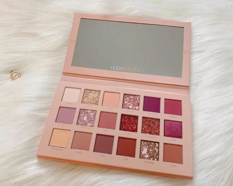 最近比较爆火的网红单品,推荐几款适合年轻人的网红产品