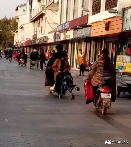 新手怎么看婴儿车有什么隐患,婴儿车用了一年发现有安全隐患