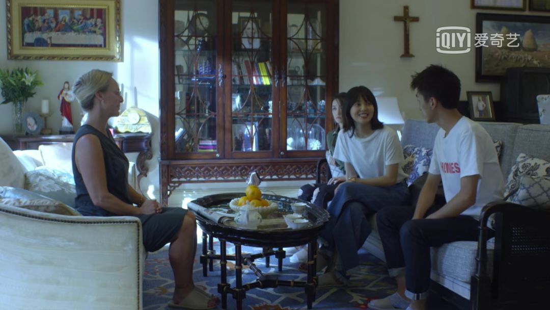 孙红雷被批浮夸，引留学生*攻围**的《带着爸爸去留学》真的尴尬吗？