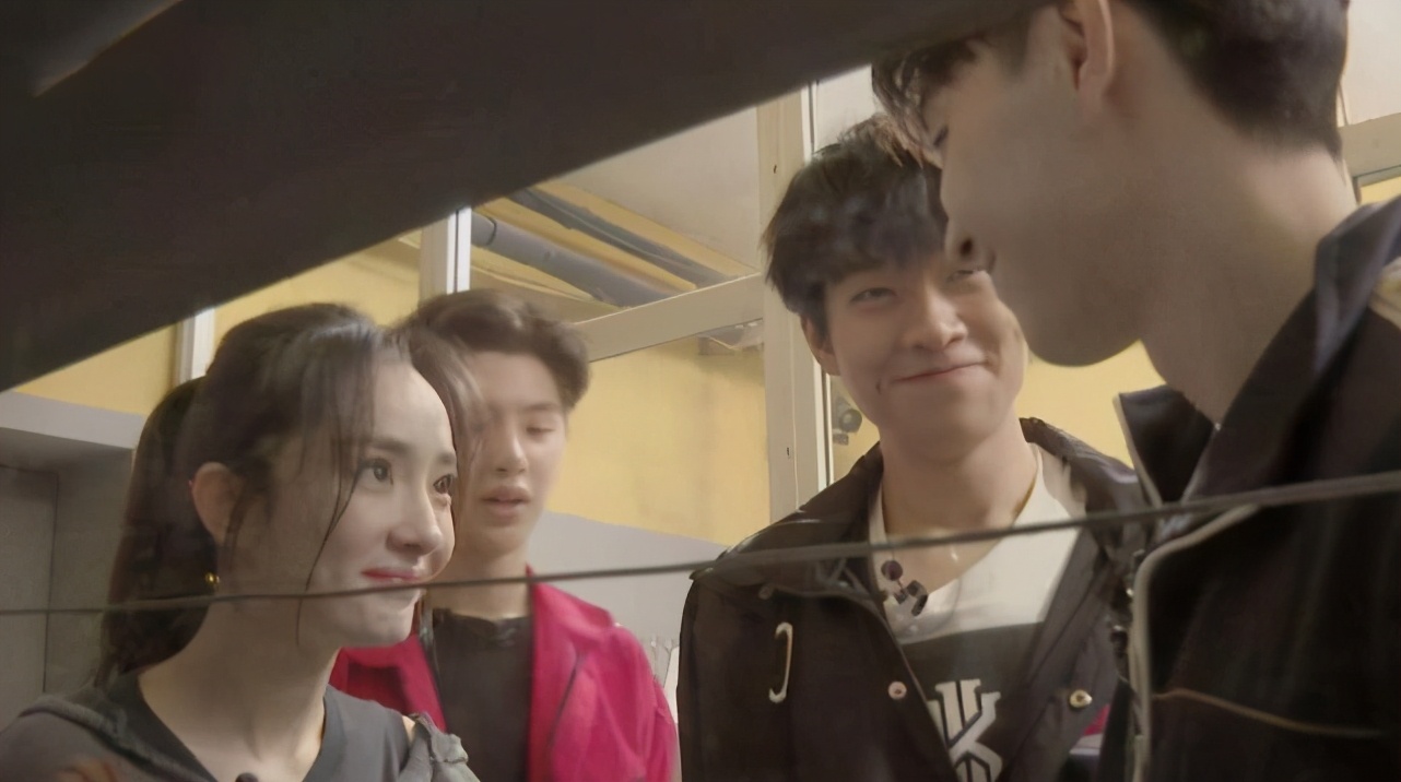 邓伦过生日只有杨幂送祝福?这下可惹怒了粉丝,直呼“伦姐”